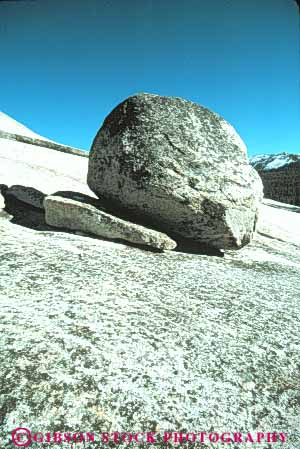 Stock Photo #7149: keywords -  boulder california circle circular earth environment erratic form geologic geological geology glacier granite igneous national nature park physical rock round science sphere spheres spherical transported vert yosemite