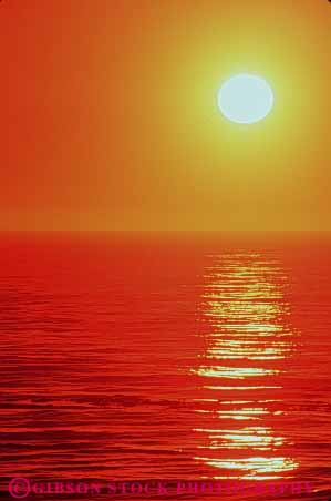 Stock Photo #7272: keywords - bright dawn dusk glisten glistening glistens hot landscape mood moody nature ocean open orange reflect reflecting reflection scenery scenic sea seascape sun sunrise sunset vert warm water