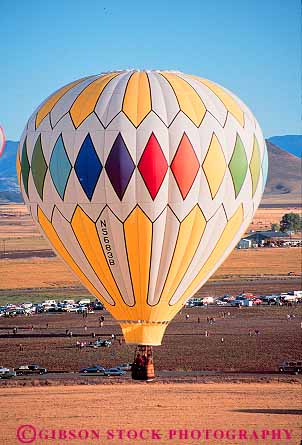 Stock Photo #13717: keywords - air balloon balloons california color colorful elevate elevated flight float floating floats fly flyer flyers flying geometric geometrical geometry glide gravity heat heated hot lift lifted lifting lifts linear montague overhead parallel pattern recreation rise rises rising round sport vert view