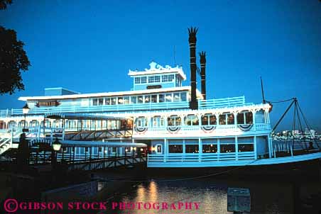 Stock Photo #9410: keywords -  bay bright california dark diego dusk evening float floating horz lee light lighting night restaurant restaurants riverboat riverboats robert san