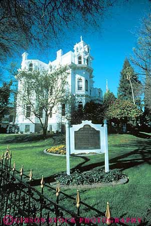 Stock Photo #11386: keywords -  big building california cities city classic governors historic home house mansion mansions old sacramento site tall vert victorian white