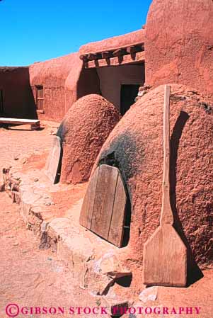 Stock Photo #8957: keywords -  adobe de destination el fe golondrinas historic history las mexico mountain mountains new old oven ovens pueblo rancho rocky sante site southwest tradition traditional travel vert west western