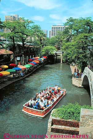 Stock Photo #3568: keywords -  antonio boat bridge downtown recreation riverwalk san shopper summer texas tour travel vacation vert visit walk