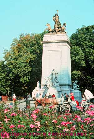 Stock Photo #9098: keywords -  carriage central city horse monument municipal new park parks stop tour tours urban vert york