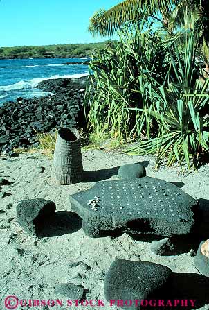 Stock Photo #13130: keywords - ancient artifact artifacts attraction big city coast coastal destination game games hawaii hawaiian heritage historic history in island national native object objects ocean of park parks primitive refuge sea shore shoreline site sites stone tourist travelers vert