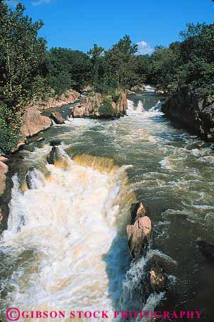 Stock Photo #13258: keywords -  american and c canal cascade cascades fall falls great historic history maryland national o park parks potomac rapid rapids river rivers site sites turbulence turbulent vert waterfall waterfalls