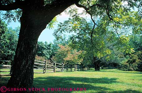 Stock Photo #13311: keywords -  blue countryside fence fences highway highways horz humpback landscape park parks parkway parkways rail ridge rocks rural scenery scenic split tree virginia