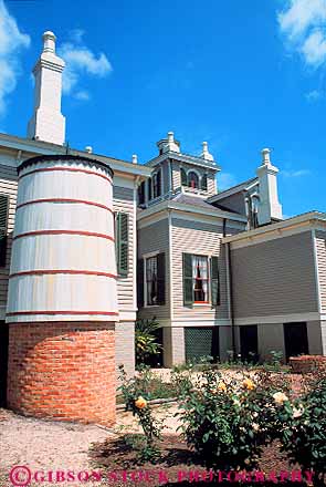 Stock Photo #13608: keywords -  architecture building design estate estates gardens historic history home homes house houses iberia jefferson live louisiana new oak old plantation plantations site sites south southern style tradition traditional vert vintage