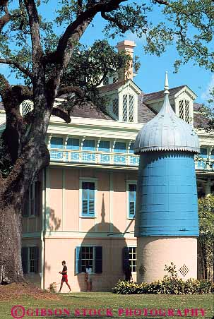 Stock Photo #13627: keywords -  antebellum architecture building buildings classic creole design francisco gothic great historic history home homes house houses louisiana person plantation plantations river road san steamboat style traditional vert