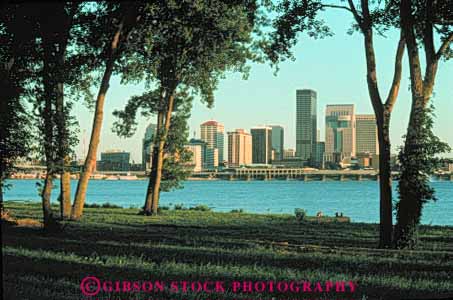 Stock Photo #7650: keywords -  america architecture building buildings business center cities city cityscape cityscapes downtown high horz kentucky louisville modern new office ohio rise river skyline skylines urban usa