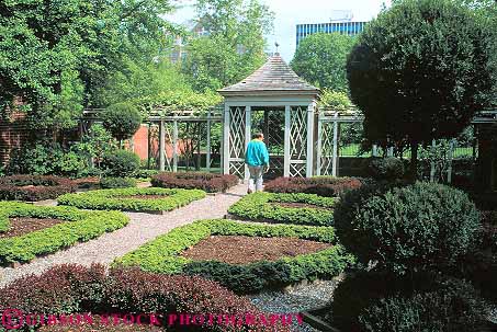 Stock Photo #11202: keywords -  american buildings century colonial eighteenth freedom garden gardens heritage historic history horz in independence man national old park parks pennsylvania philadelphia revolutionary site vintage war