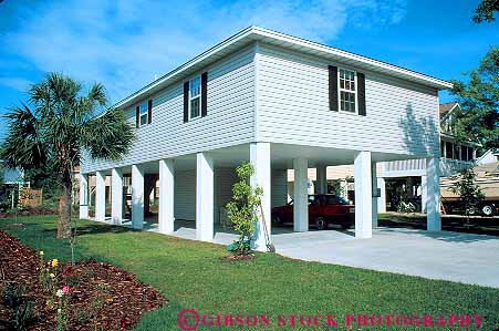 Stock Photo #14593: keywords -  above architecture design destination elevate elevated elevates elevating georgia historic home homes horz house houses hurricane island life lifted lifts near over pillar pillars protect protecting protection protects raise raised raises region savannah south southern stilts storm style support supported supporting supports travel tybee waves