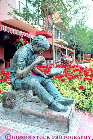 Stock Photo #14702: keywords -  carolina coast coastal communities community harbor head hilton leisure mall marina metal pedestrian people resort resorts sculpture sculptures shop shopper shoppers shopping shops shore shoreline south statue store stores summer town vacation vert