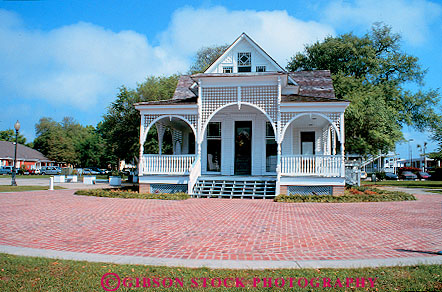 Stock Photo #14728: keywords -  angle angles arch arches architecture biloxi building buildings center circle circles circular coast coastal corner corners cottage cottages curve curved curves design grid gulf historic home horz house in lattice mississippi rectangle rectangles region right round rounded shape shapes shore shoreline south southern square squares style triangle triangles visitor wood wooden