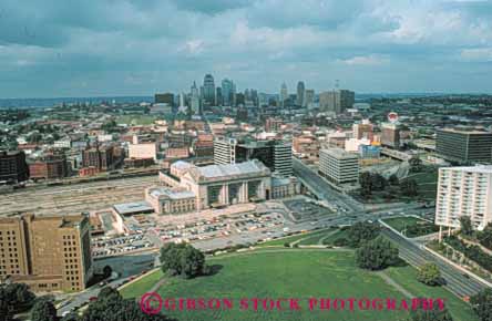 Stock Photo #7745: keywords -  america architecture building buildings business center cities city cityscape cityscapes downtown high horz kansas missouri office rise skyline skylines urban usa