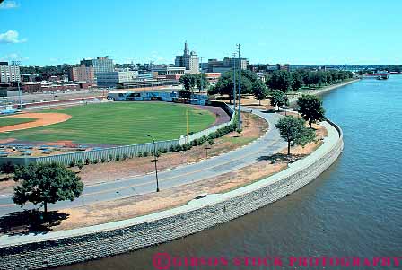 Stock Photo #12212: keywords - davenport edge horz iowa mississippi open park parks recreation river riverbank rivers shore shoreline shores space water