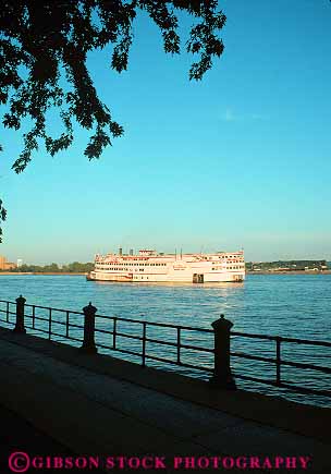 Stock Photo #12219: keywords - attraction boat boats casino casinos davenport gamble gambling gaming iowa leisure mississippi president recreation river riverboat riverboats rivers ship ships tourist vacation vert