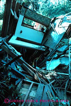 Stock Photo #1379: keywords - california damage danger disaster erosion home house insurance landslide loss property risk sausalito undercut unstable vert
