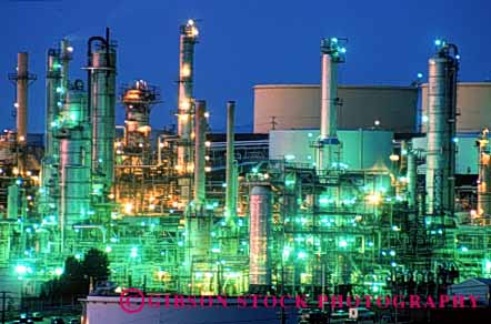 Stock Photo #1433: keywords -  california crude dusk electricity energy environment equipment fuel gas horz industry lighting machinery oil petroleum pipe pollution power pressure process refine refinery rodeo storage system tanks technology