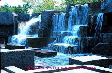 Stock Photo #2401: keywords -  cascade dc fdr fountain horz memorial motion movement pool splash spray squirt washington water