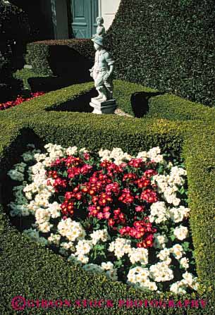 Stock Photo #4032: keywords - decorate design exterior flower garden hedge home house landscape residential statue vert yard