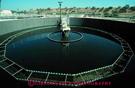 Stock Photo #4211: keywords -  clarifier clean equipment filter horz industry machine plant process public sanitation sewage tank treatment utility waste water