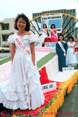 Stock Photo #4236: keywords - annual asian beauty blossom celebrate celebration cherry color colorful court display dress elegant ethnic event fancy festival francisco japanese minority parade performance queen san show together unity vert women