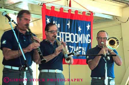 Stock Photo #4766: keywords -  annual art artistic band coordinate coordinated coordinating dixieland event fair festival group harmonize harmony horn horz instrument instruments jazz jubilee music musical musician noise perform performance performers practice sacramento share show sound team together wind